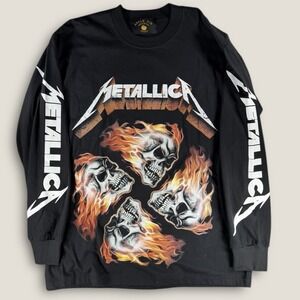 Metallica Long Sleeve Shirt Men's Large Flaming Skulls Heavy Metal Sleeve Print